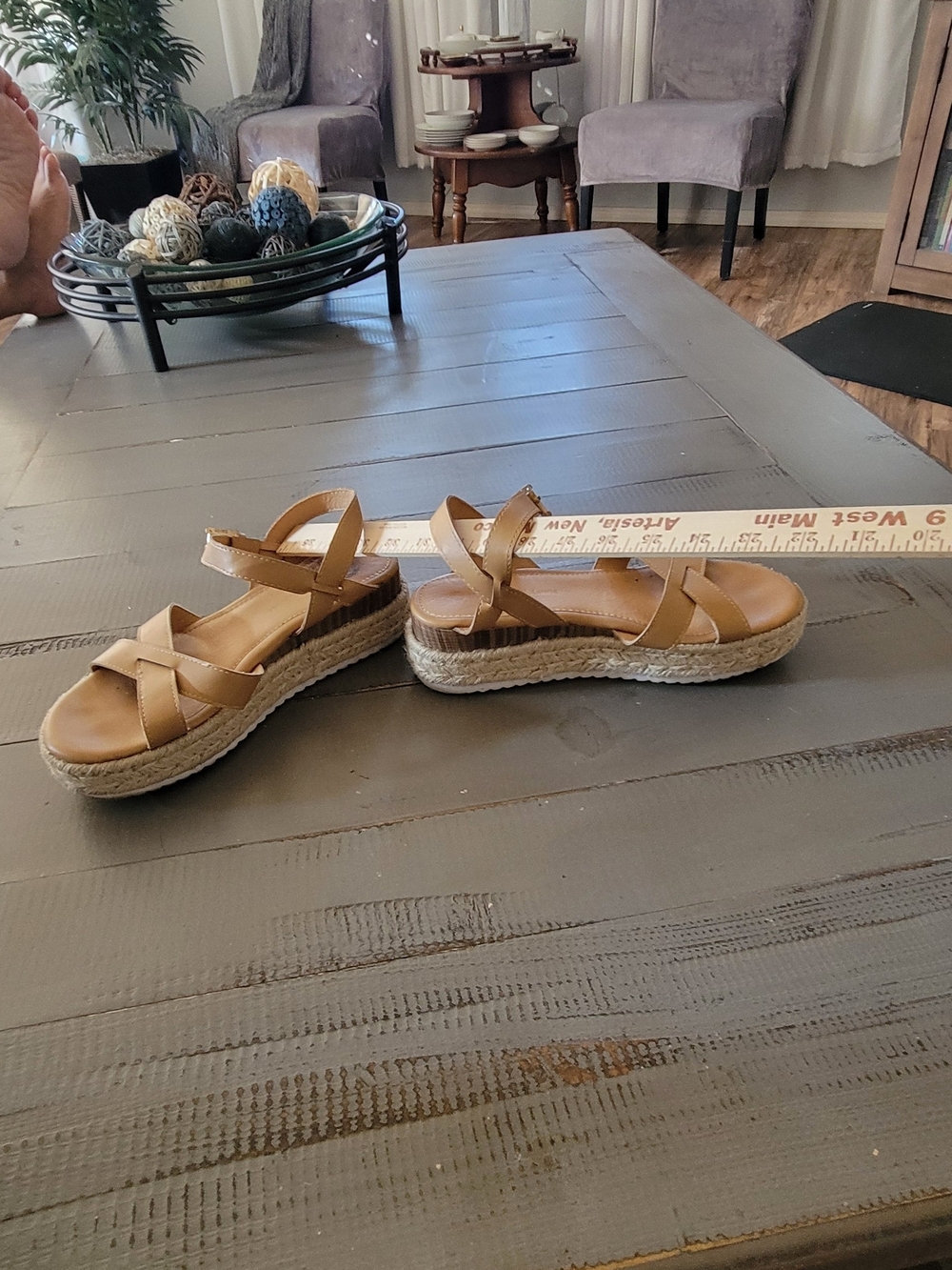 Wild Diva Tan Espadrille Platform Sandals - Picture 5 of 9